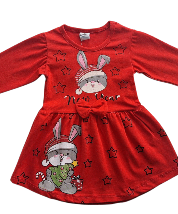 Raudona suknelė su Kalėdiniu kiškiu