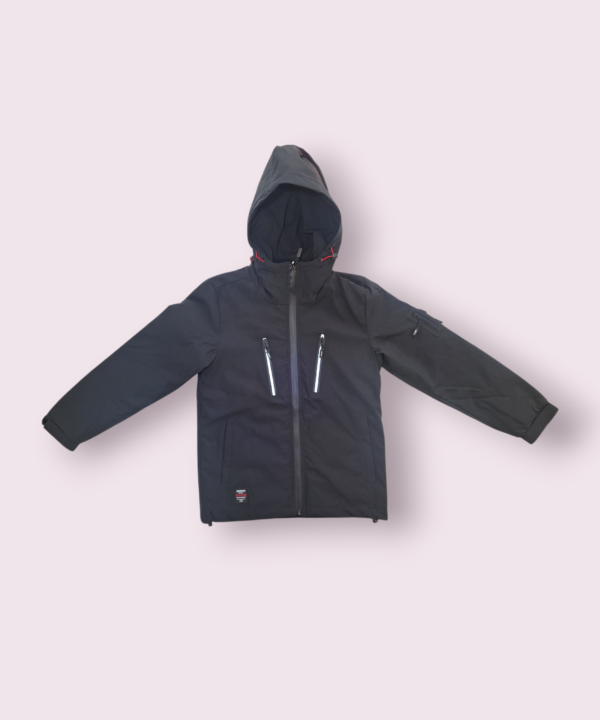 Stilinga, juoda, neperpučiama striukė berniukui rudeniui/pavasariui